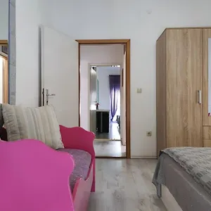 https://apartment-helena-zadar.hotelinzadar.com